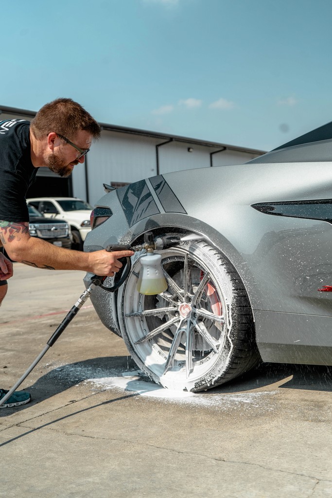Machine polishing a wheel before ceramic coating